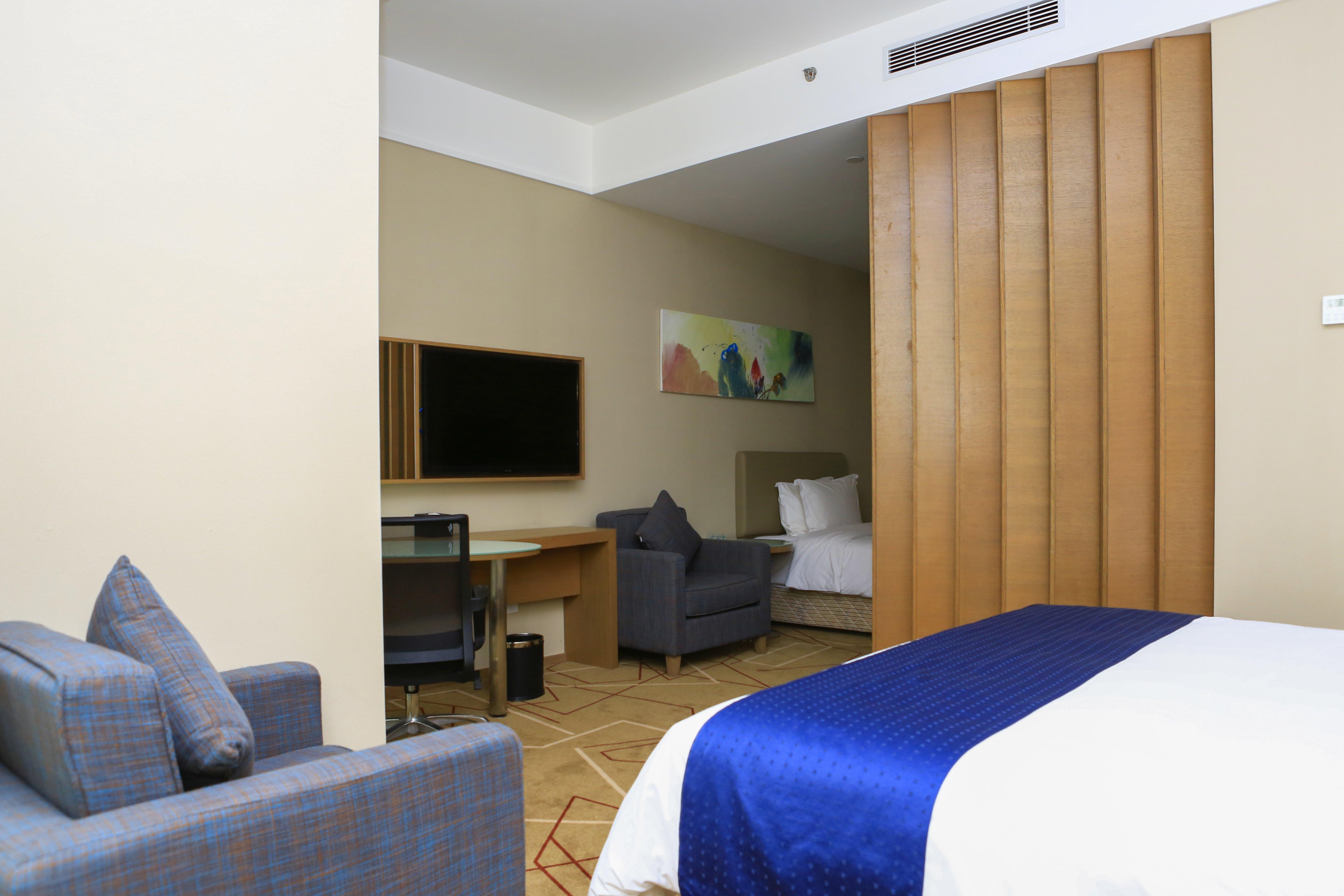 Holiday Inn Express Chengdu West Gate By Ihg Exterior foto